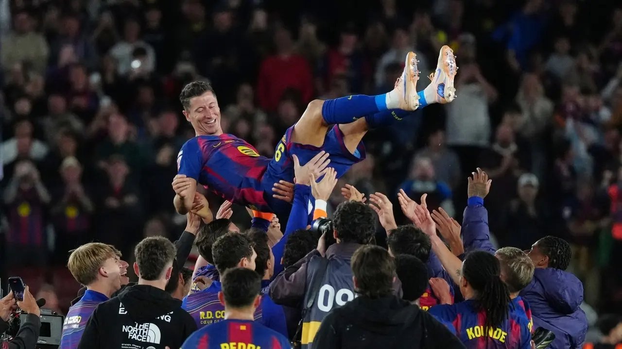 Polish star and former Barcelona striker Robert Lewandowski comes to MLS with the Chicago Fire
